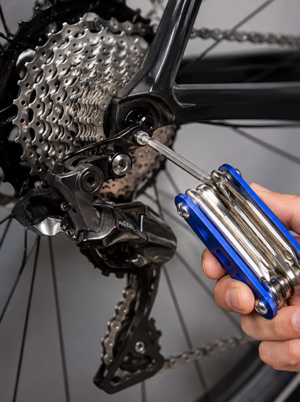 MULTIHERRAMIENTA COMPACTA PARA BICICLETA